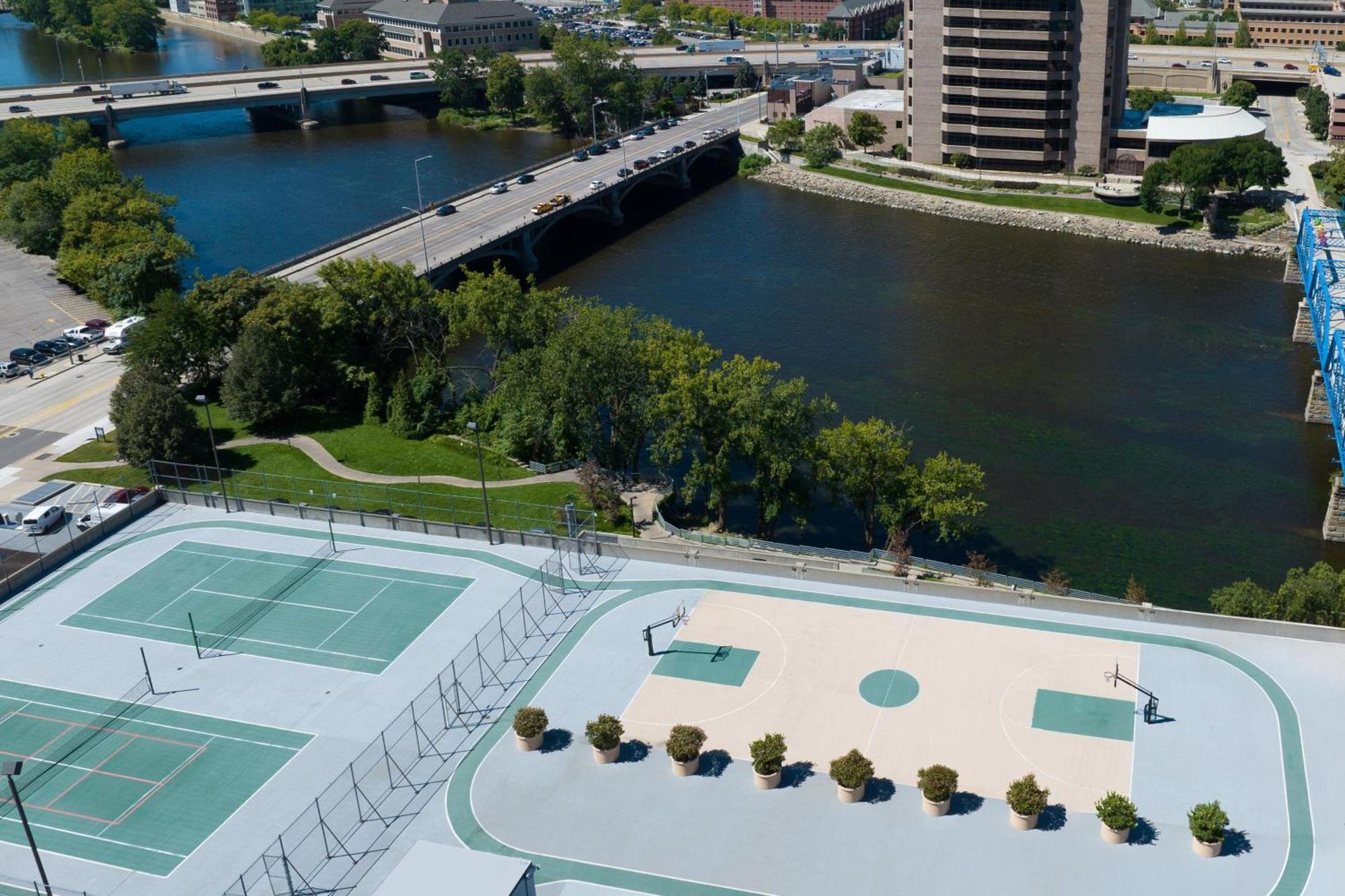 Hotel Courtyard Grand Rapids Downtown Exterior foto